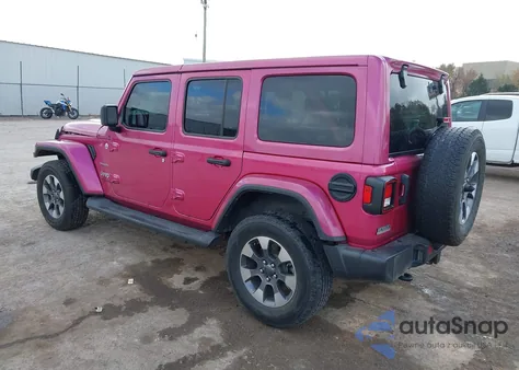 2022 Jeep Wrangler Unlimited Sahara 4X4 z USA, uszkodzony, nr VIN 1C4HJXEN6NW151362